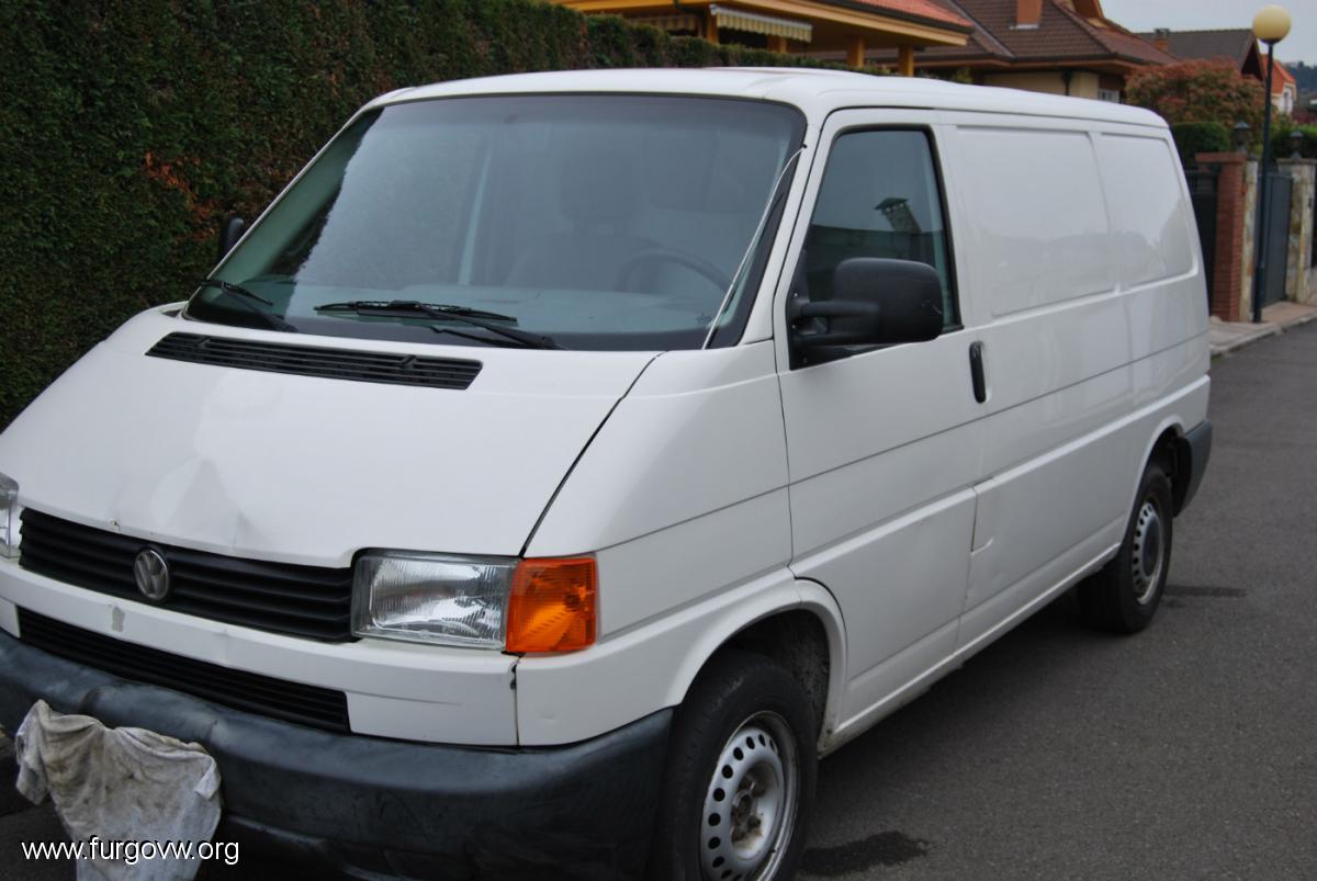 [vw transporter 2002 t4 furgon]me presento y solicito ayuda